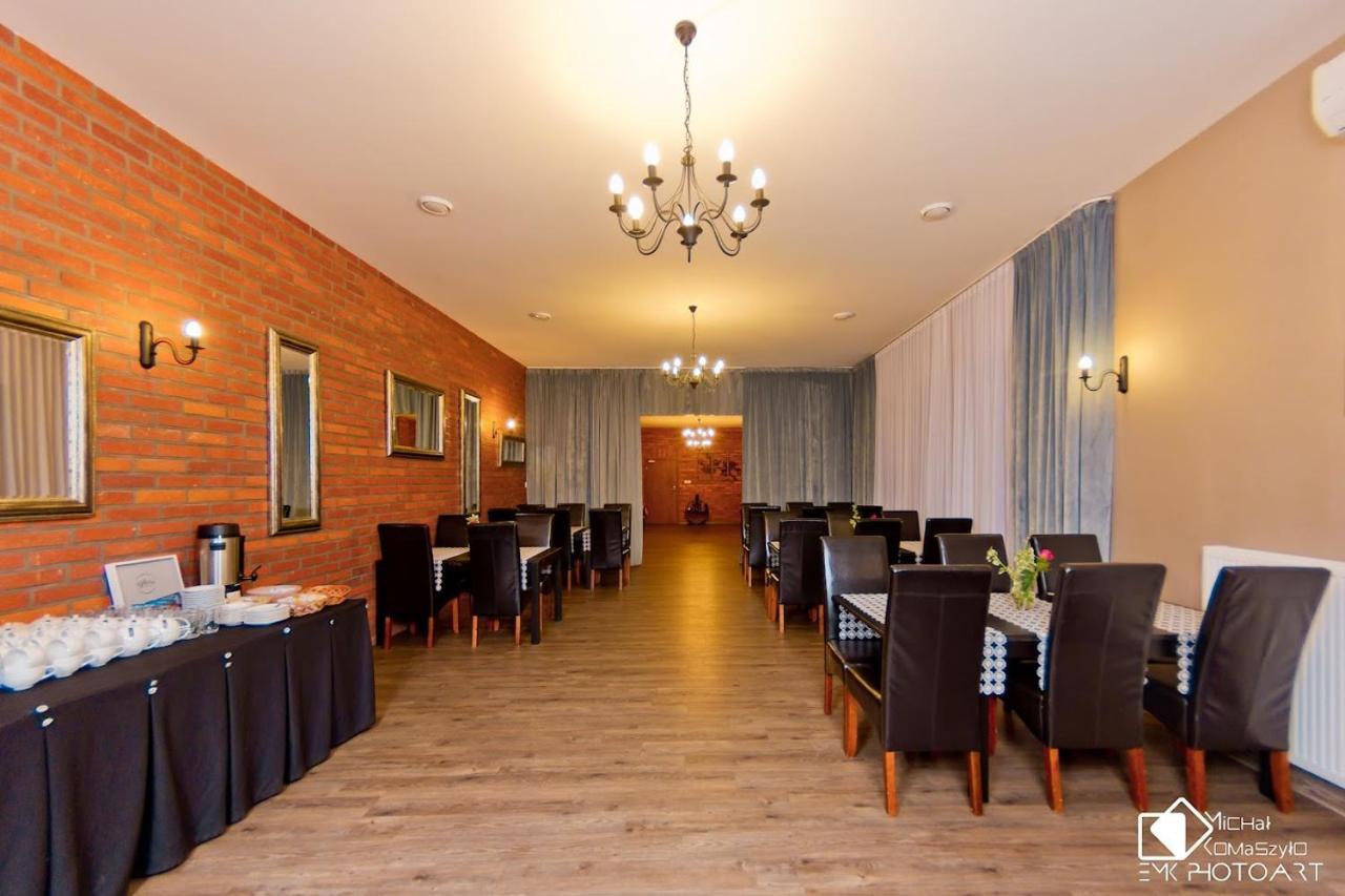 Stary Mlyn Hotel Swidnica  Exterior photo